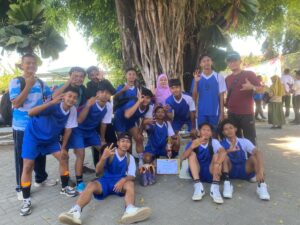 SMA NEGERI 1 JATIROTO MERAIH PERINGKAT 3 FUTSAL SMA AWARD 2023